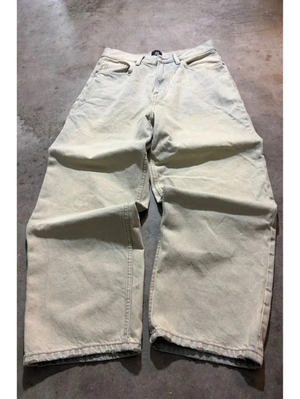 Baggy fit tan light blue wash jeans 29/30